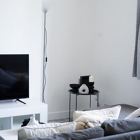 Brighton City Centre 2Br Apartment - Perfect For Contractors, Families & Groups - Free Parking & Walk To Beach Buitenkant foto