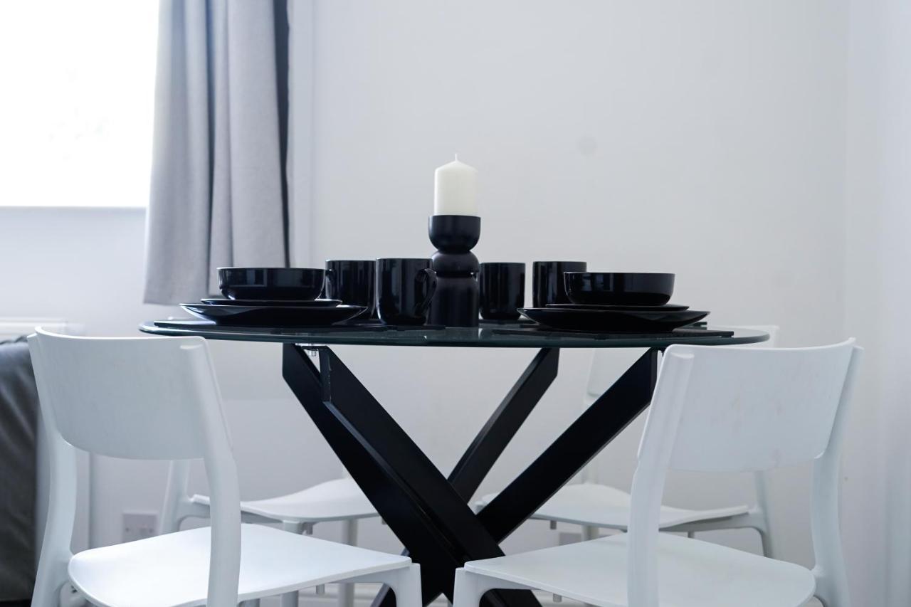 Brighton City Centre 2Br Apartment - Perfect For Contractors, Families & Groups - Free Parking & Walk To Beach Buitenkant foto
