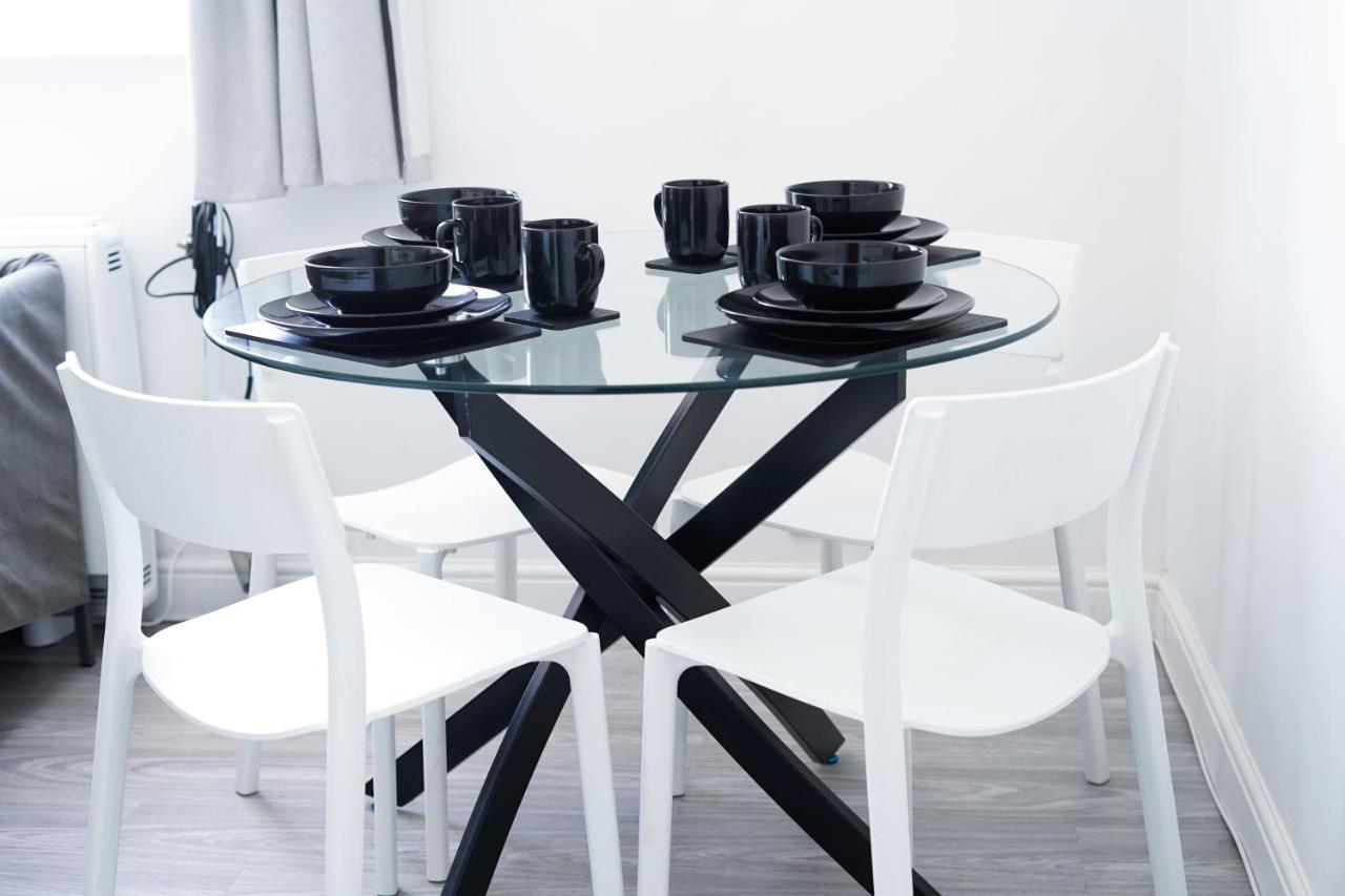 Brighton City Centre 2Br Apartment - Perfect For Contractors, Families & Groups - Free Parking & Walk To Beach Buitenkant foto