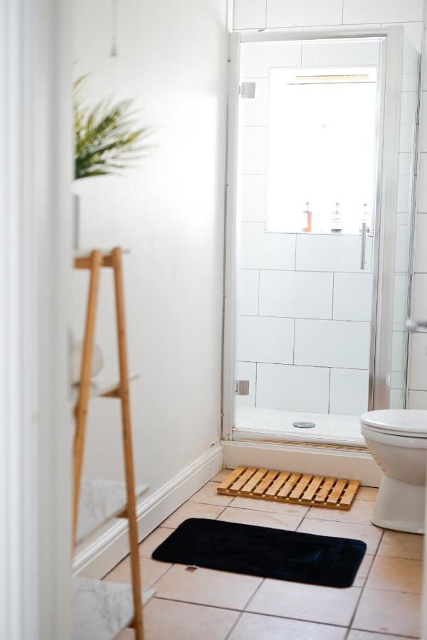 Brighton City Centre 2Br Apartment - Perfect For Contractors, Families & Groups - Free Parking & Walk To Beach Buitenkant foto