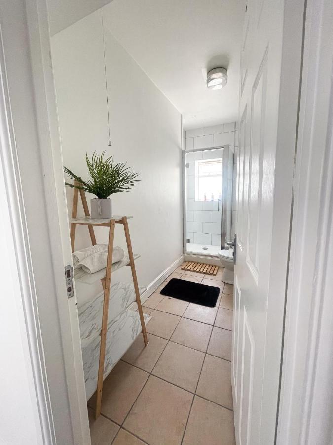 Brighton City Centre 2Br Apartment - Perfect For Contractors, Families & Groups - Free Parking & Walk To Beach Buitenkant foto