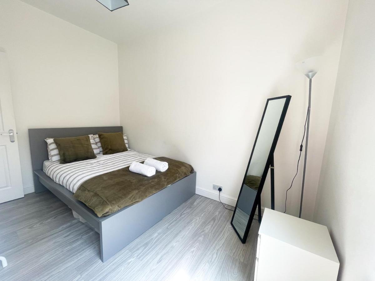 Brighton City Centre 2Br Apartment - Perfect For Contractors, Families & Groups - Free Parking & Walk To Beach Buitenkant foto